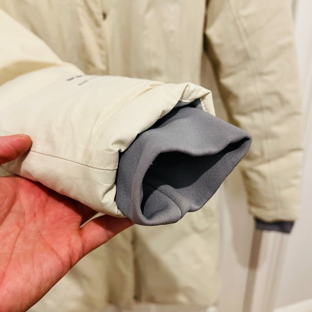 The North Face Artic Parka 550 Women’s Size Medium Down Jacket - Picture 8 of 16